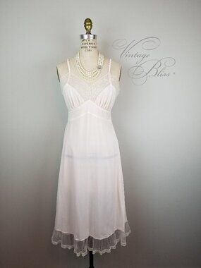 Vintage 1950's Romantic Blush Pink Lace Trimmed Slip Chemise Bust Size 34